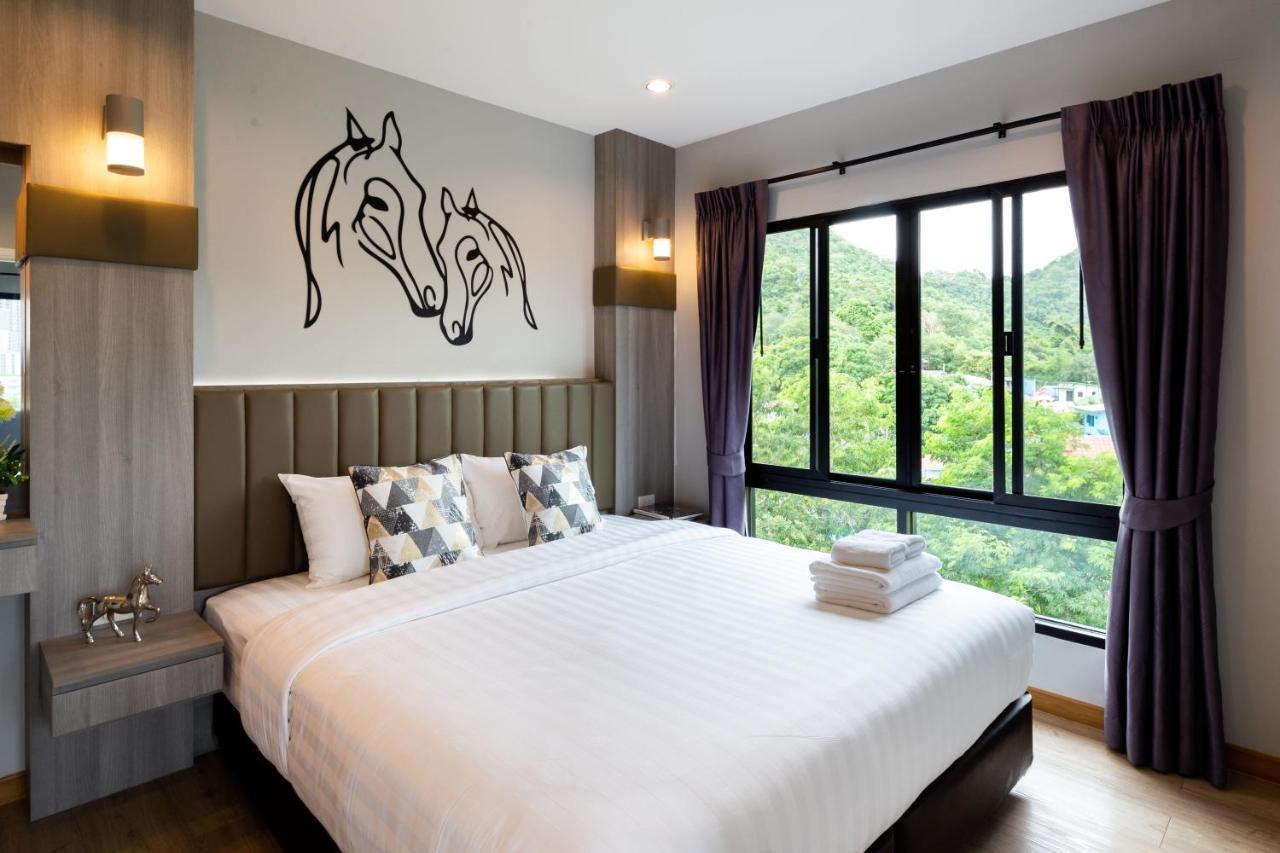 Horsehill Hotel Sriracha Si Racha Exterior photo
