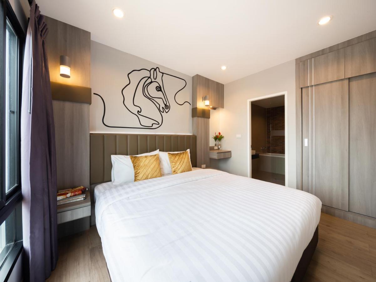 Horsehill Hotel Sriracha Si Racha Exterior photo